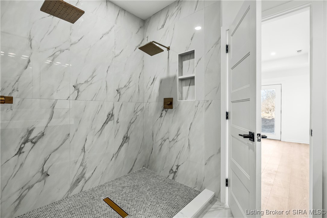 1020 Ridgeview Drive Jeffersonville, IN 47130 - Photo 36 of 82