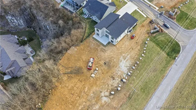 $834,933 | 1020 Ridgeview Drive, Jeffersonville, IN 47130