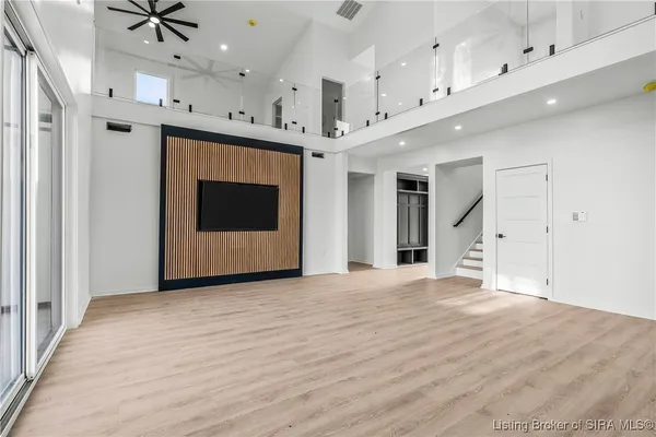 $799,900 | 1020 Ridgeview Drive, Jeffersonville, IN 47130
