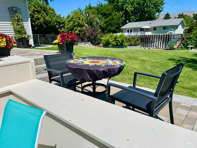 $439,000 | 2321 Rolling Hills Drive, Clarkston, WA 99403