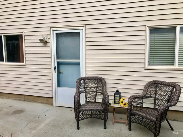 $439,000 | 2321 Rolling Hills Drive, Clarkston, WA 99403