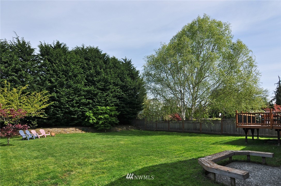 4909 152nd Street Southwest Edmonds, WA 98026 - Photo 15 of 19 Gallery Image 15