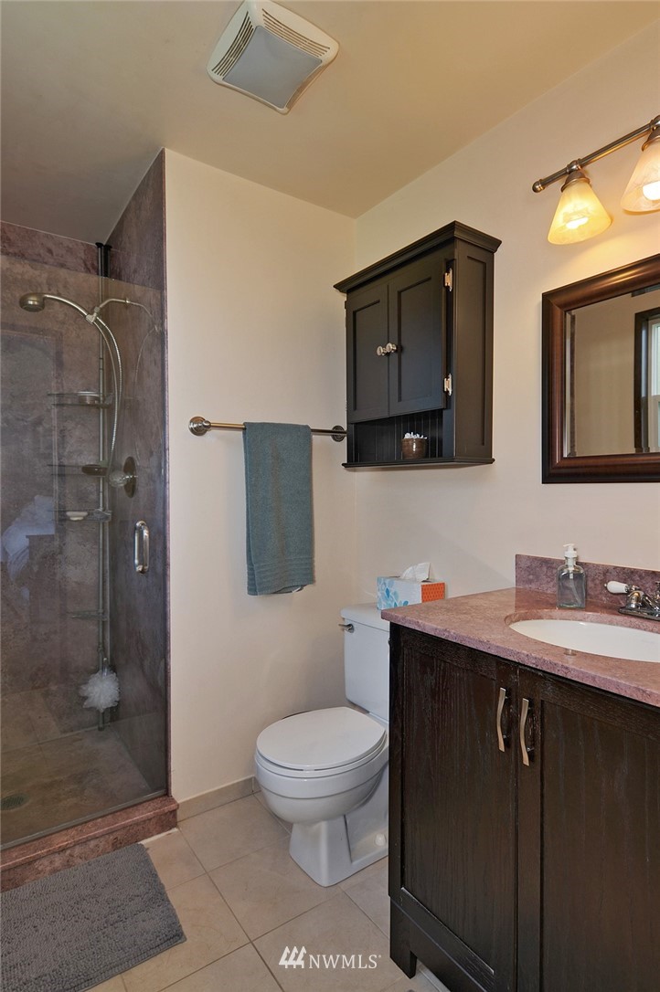4909 152nd Street Southwest Edmonds, WA 98026 - Photo 9 of 19 Gallery Image 9
