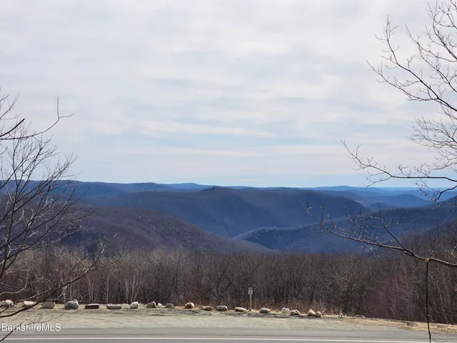 $149,900 | 350 Mohawk Trail, Florida, MA 01343