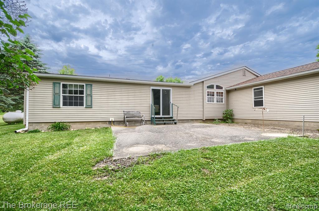 2475 North Summers Road Imlay City, MI 48444 - Photo 34 of 38
