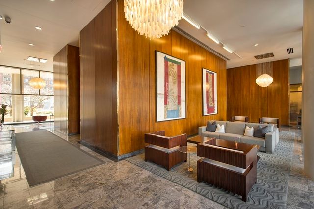 $575,000 | 85 East India Row, Unit 4H, Boston, MA 02110