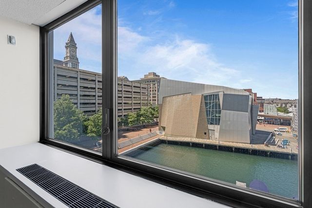 $575,000 | 85 East India Row, Unit 4H, Boston, MA 02110