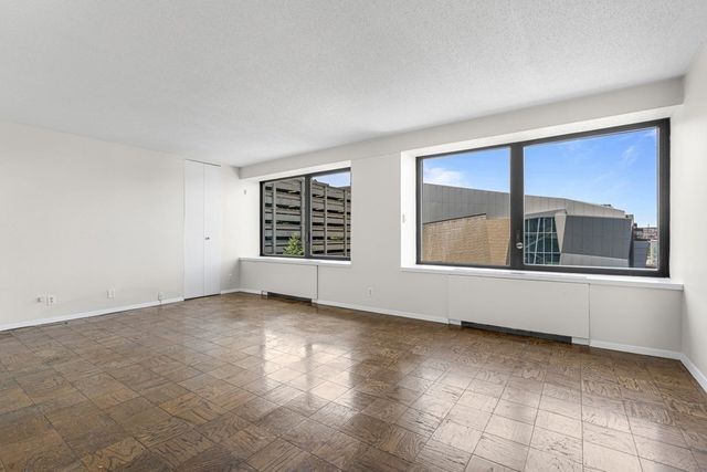 $575,000 | 85 East India Row, Unit 4H, Boston, MA 02110