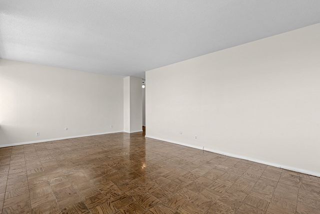 $575,000 | 85 East India Row, Unit 4H, Boston, MA 02110