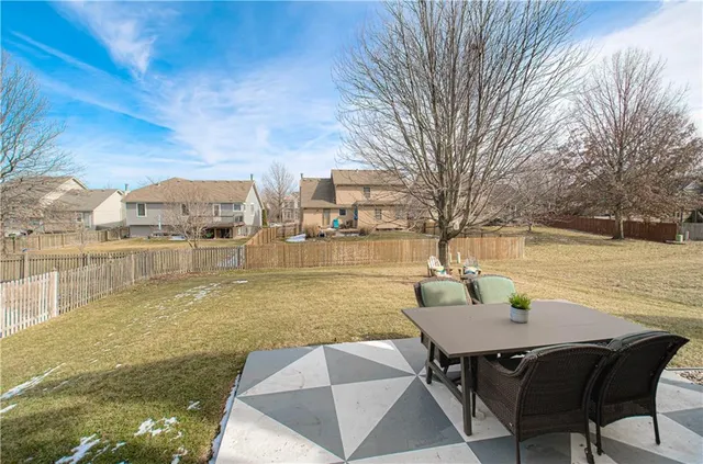$375,000 | 15663 Conser Street, Overland Park, KS 66223