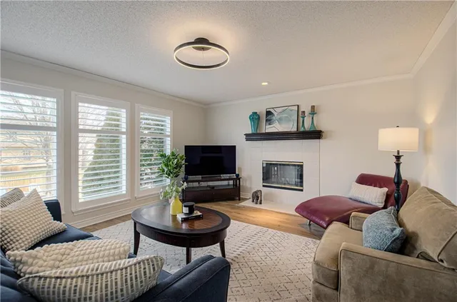 $375,000 | 15663 Conser Street, Overland Park, KS 66223