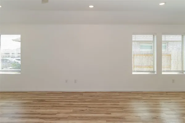 $2,050 | 4314 Sonora Prairie Trail, Baytown, TX 77521