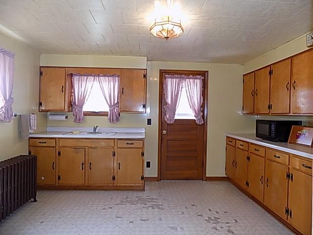 226 West Main Street Rural Valley, PA 16249 - Photo 3 of 17