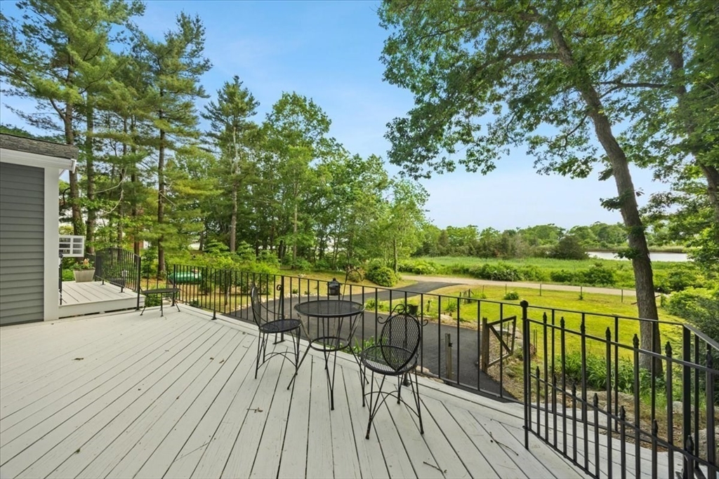 66 Mayflower Ridge Drive Wareham, MA 02571 - Photo 35 of 37