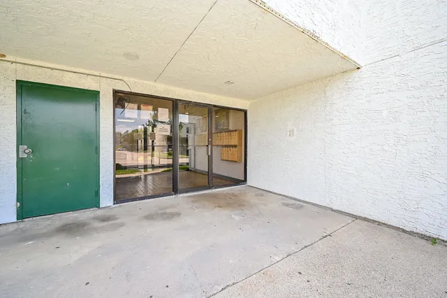 $1,200 | 2826 South Bartell Drive, Unit 37, Houston, TX 77054