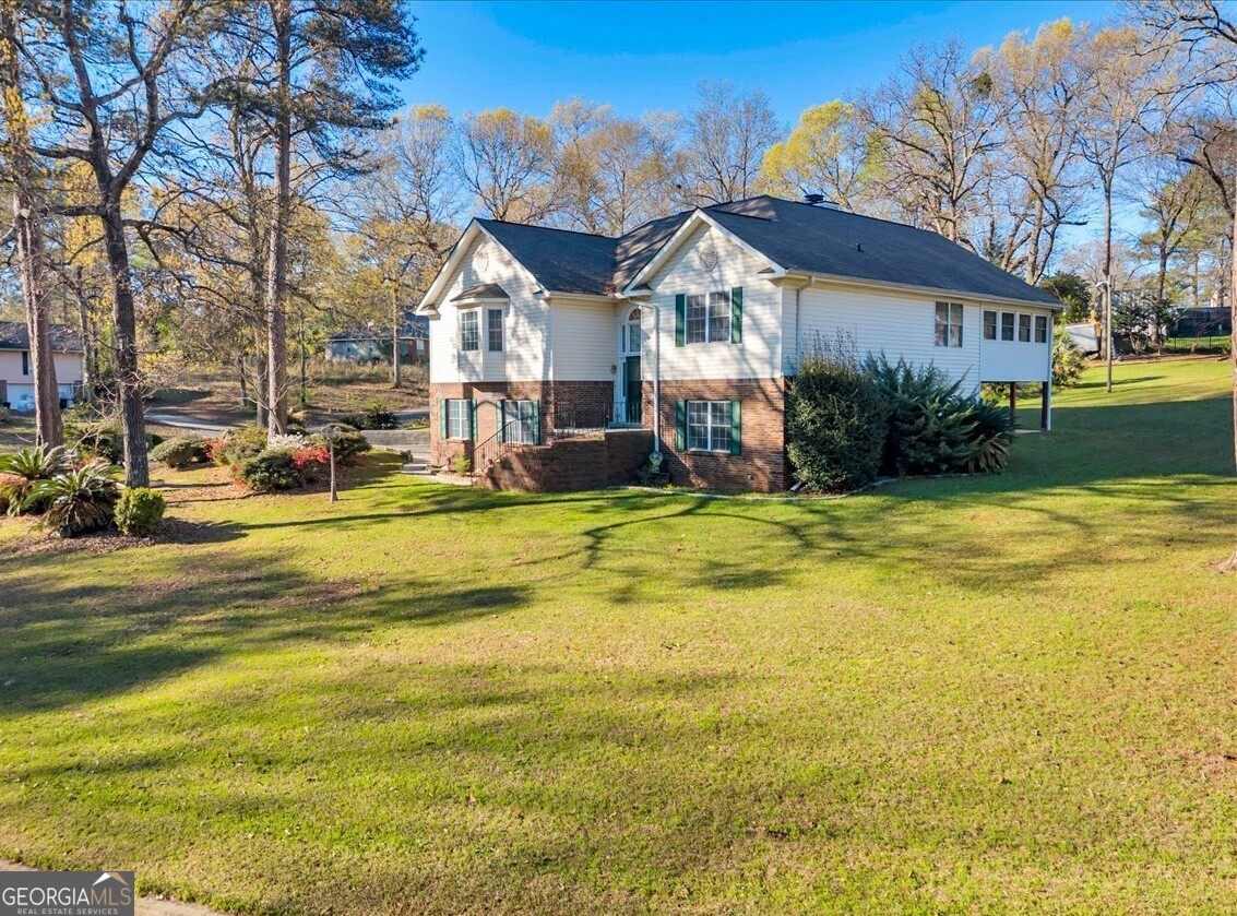 111 Maple Glen Centerville, GA 31028 - Photo 2 of 56