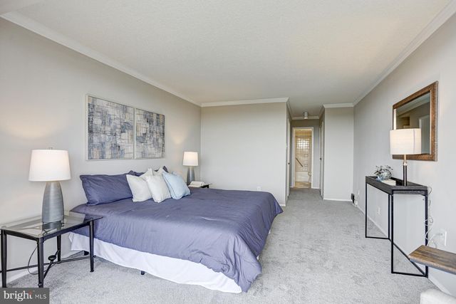 $401,000 | 1800 Old Meadow Road, Unit 803, McLean, VA 22102