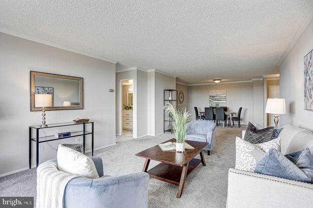 $401,000 | 1800 Old Meadow Road, Unit 803, McLean, VA 22102