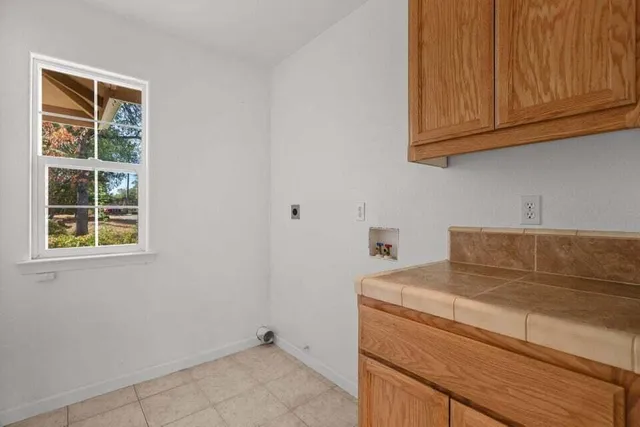 a view of utility room