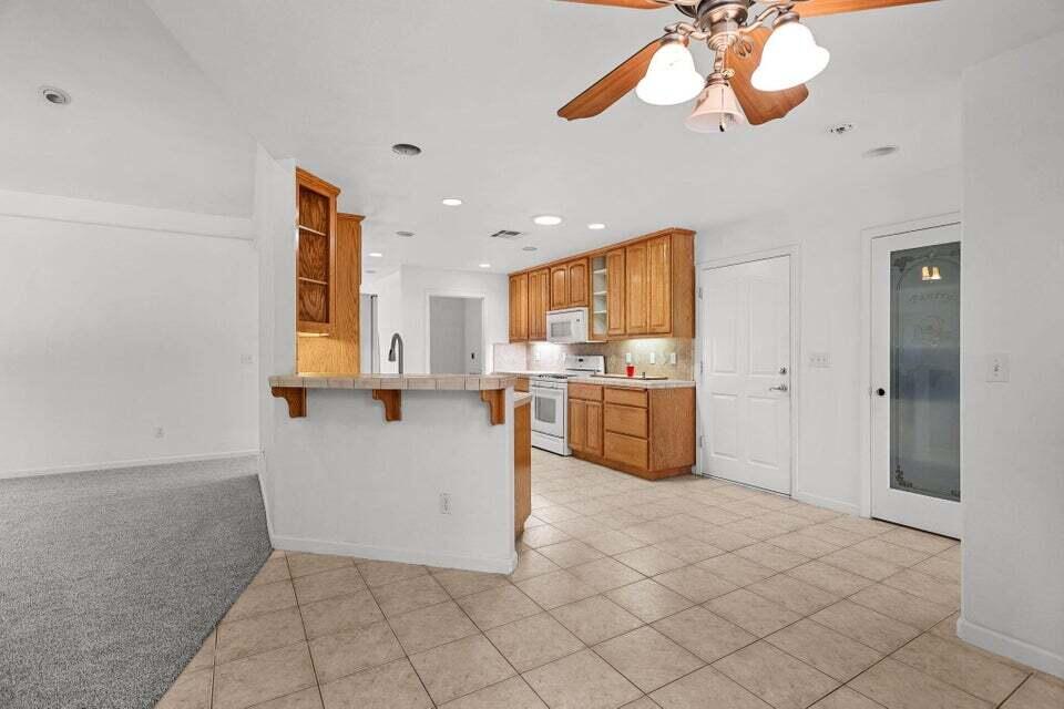 16840 Hawthorne Avenue Anderson, CA 96007 - Photo 10 of 37 20250929204616273694000000-o