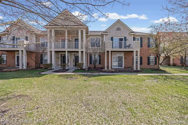 $264,000 | 40442 Bay Harbor Lane, Canton, MI 48188