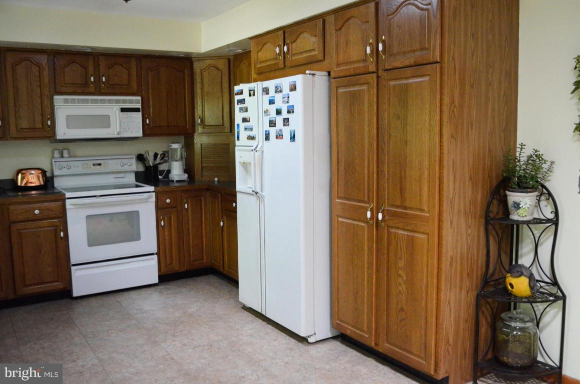 124 Valley Road Conestoga, PA 17516 - Photo 3 of 22 Gallery Image 3