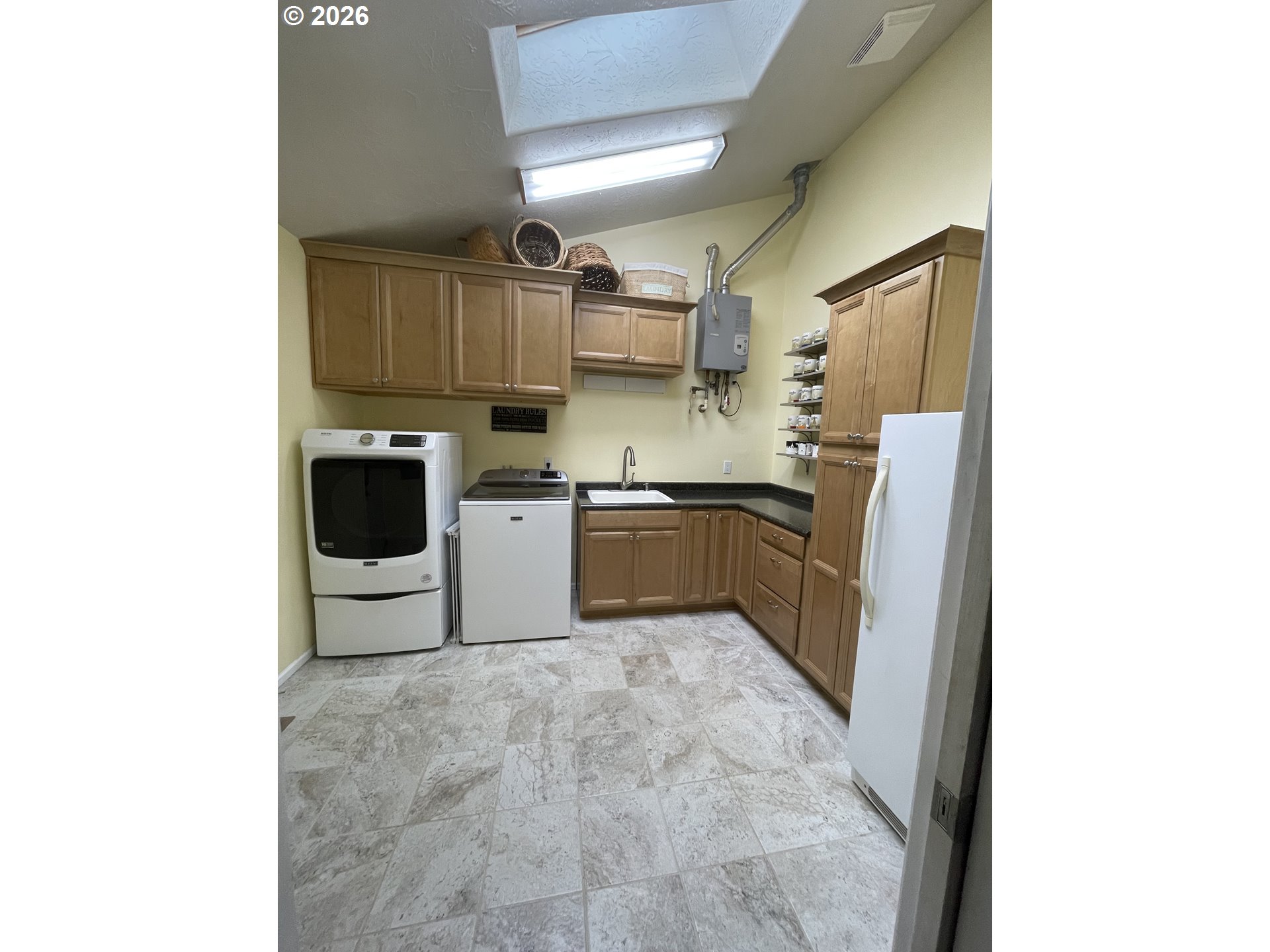 31601 Southeast Lawrence Road Estacada, OR 97023 - Photo 21 of 37 Bedroom
