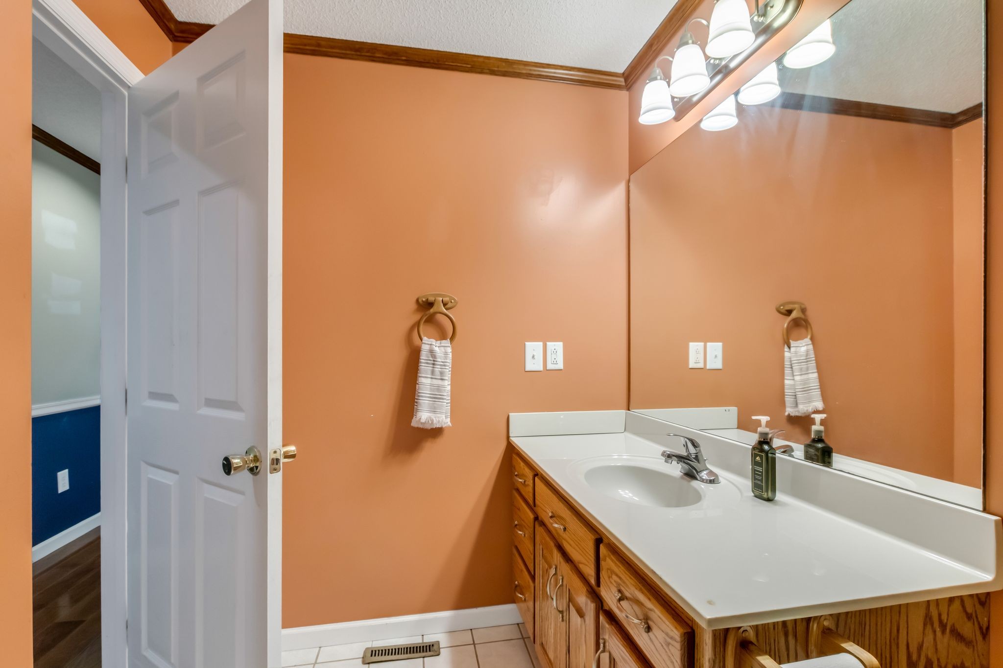 184 Buncombe Road Belvidere, TN 37306 - Photo 19 of 33 a bathroom with a sink and a mirror