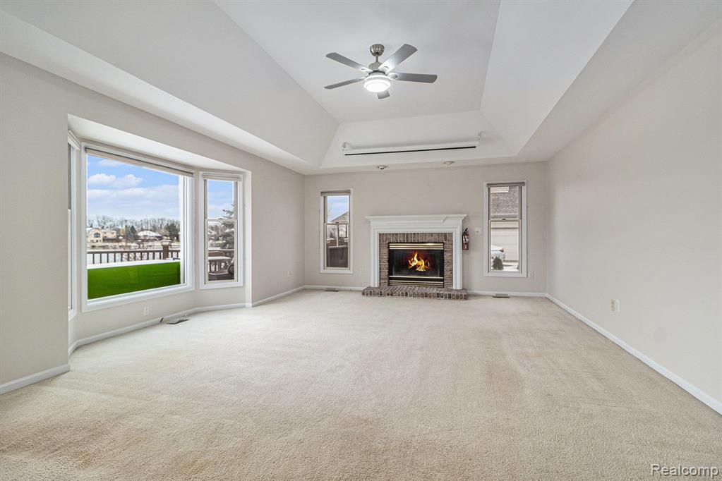 4536 Lohr Road Ann Arbor, MI 48108 - Photo 9 of 44 Gallery Image 9