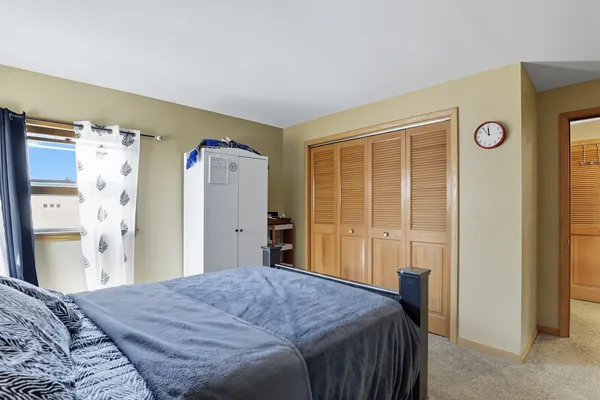 $235,000 | 4107 North Keeler Avenue, Unit 2H, Chicago, IL 60641