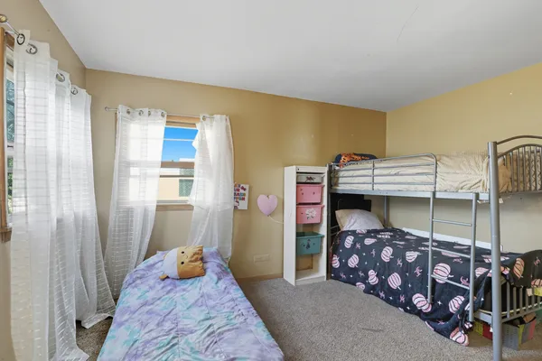 $235,000 | 4107 North Keeler Avenue, Unit 2H, Chicago, IL 60641