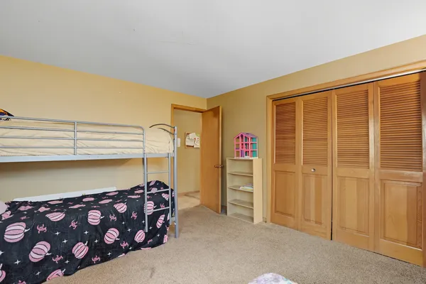 $235,000 | 4107 North Keeler Avenue, Unit 2H, Chicago, IL 60641