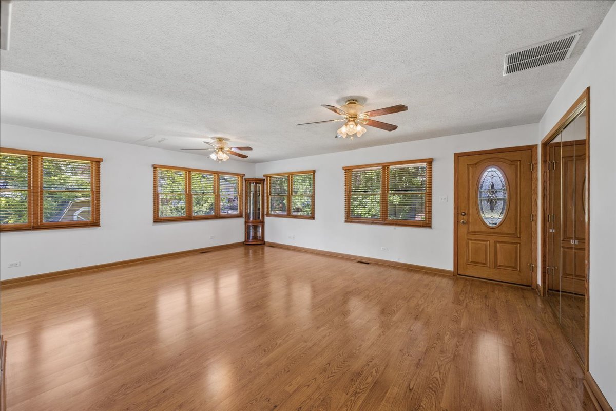 3444 Huntington Terrace Crete, IL 60417 - Photo 13 of 26