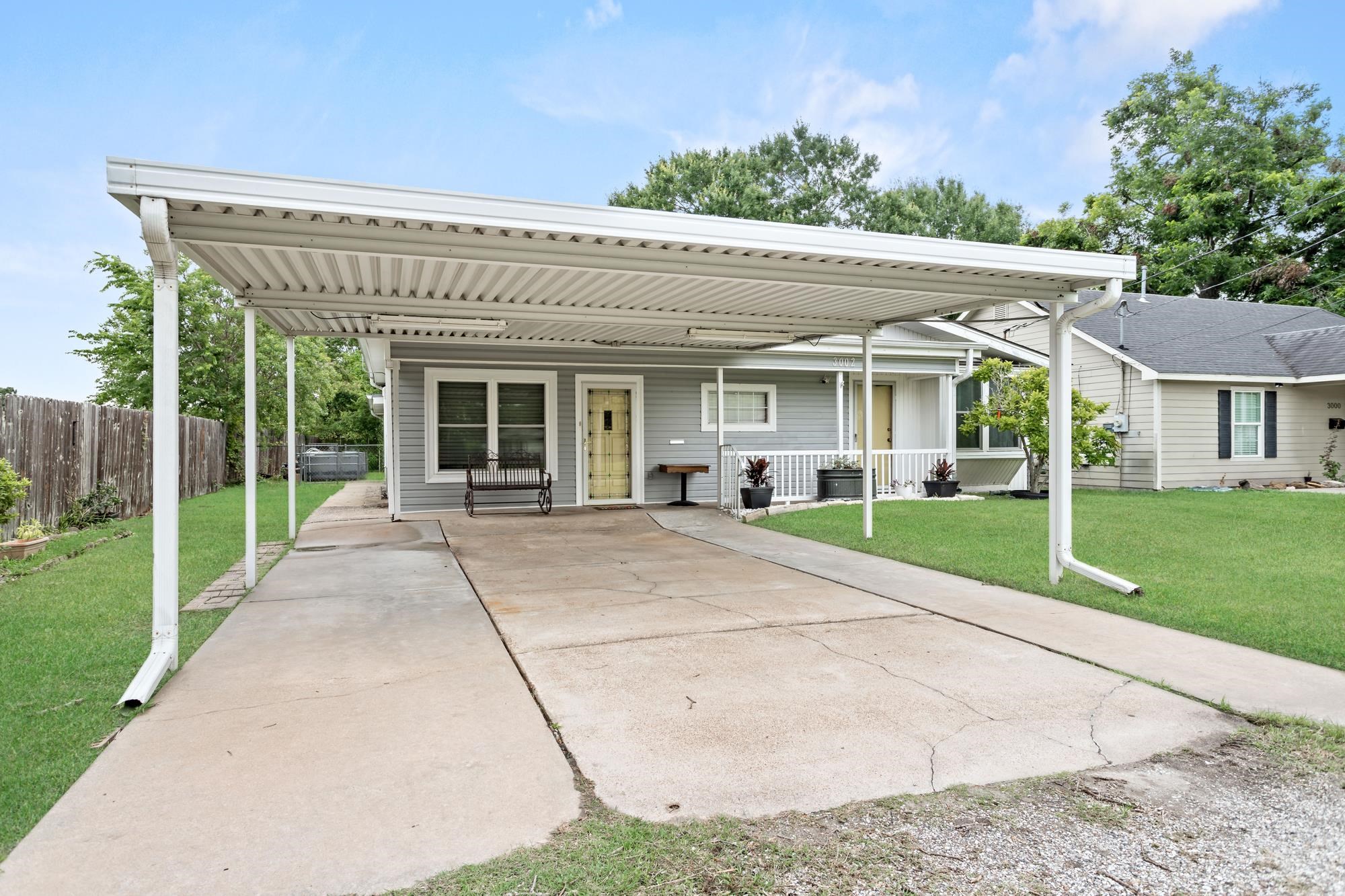 3002 Ruby Drive Groves, TX 77619 - Photo 3 of 30