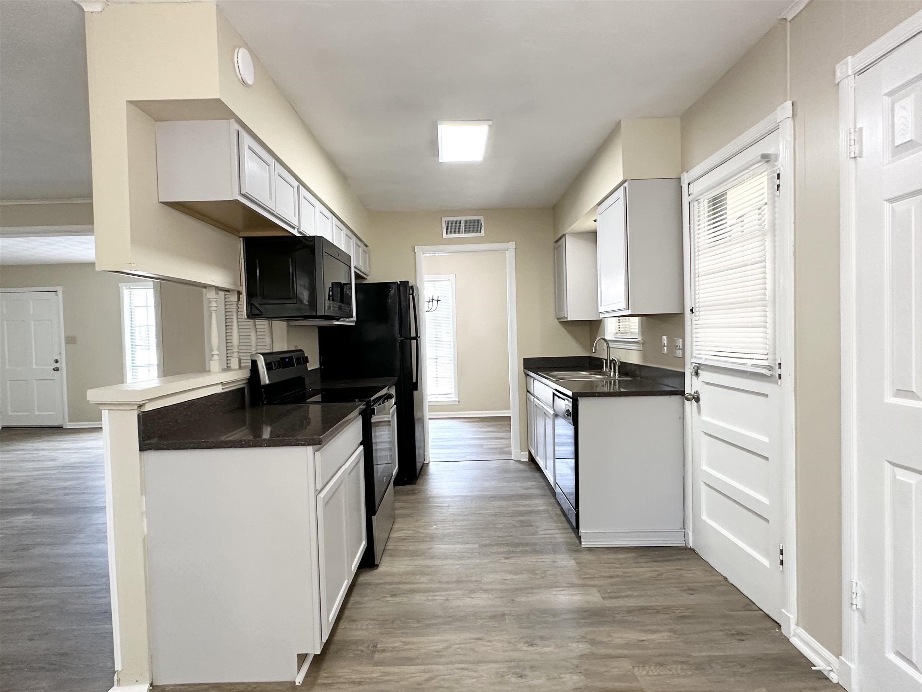 4906 Leven Road Memphis, TN 38118 - Photo 9 of 22 Gallery Image 9