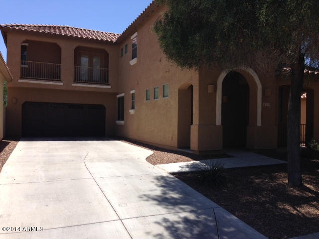 3779 East Chickadee Road Gilbert, AZ 85297 - Photo 2 of 21 LONG DRIVEWAY