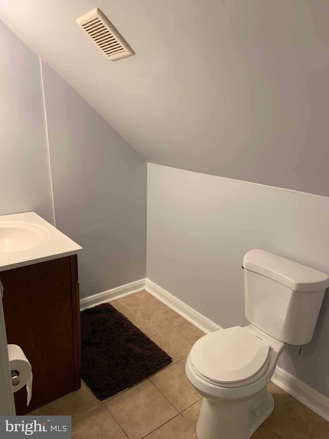 2509 Windsor Road Baltimore, MD 21234 - Photo 19 of 27 Full Bath Upper Level
