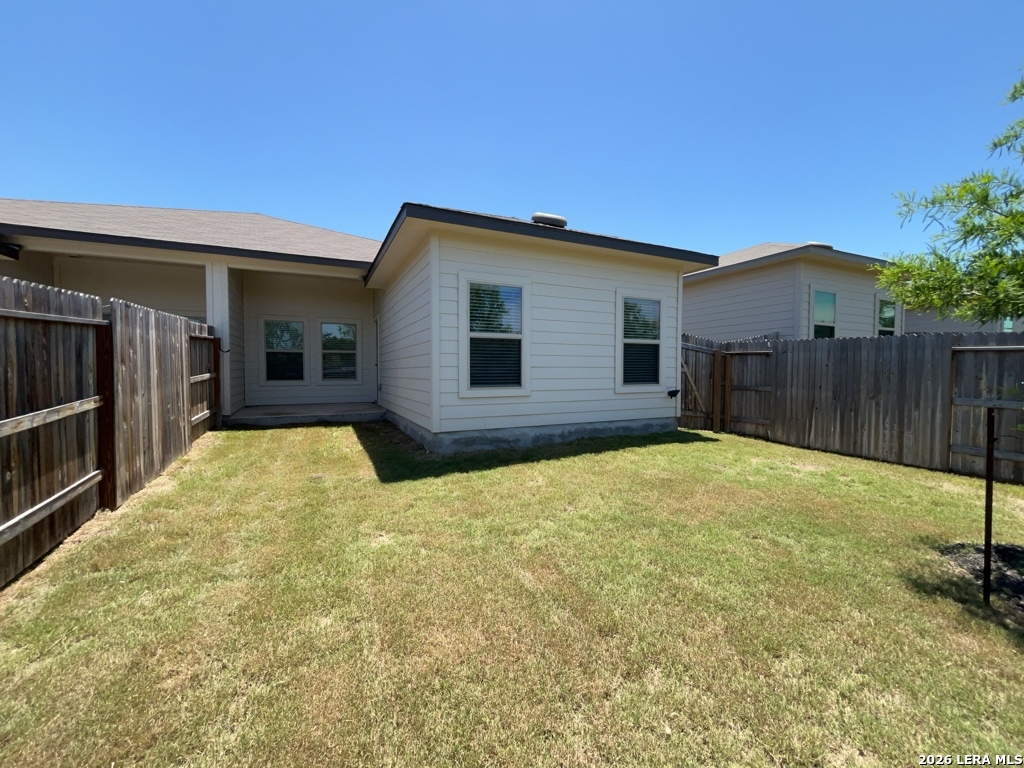 5435 Devils Gate, Unit 1 Converse, TX 78109 - Photo 33 of 37