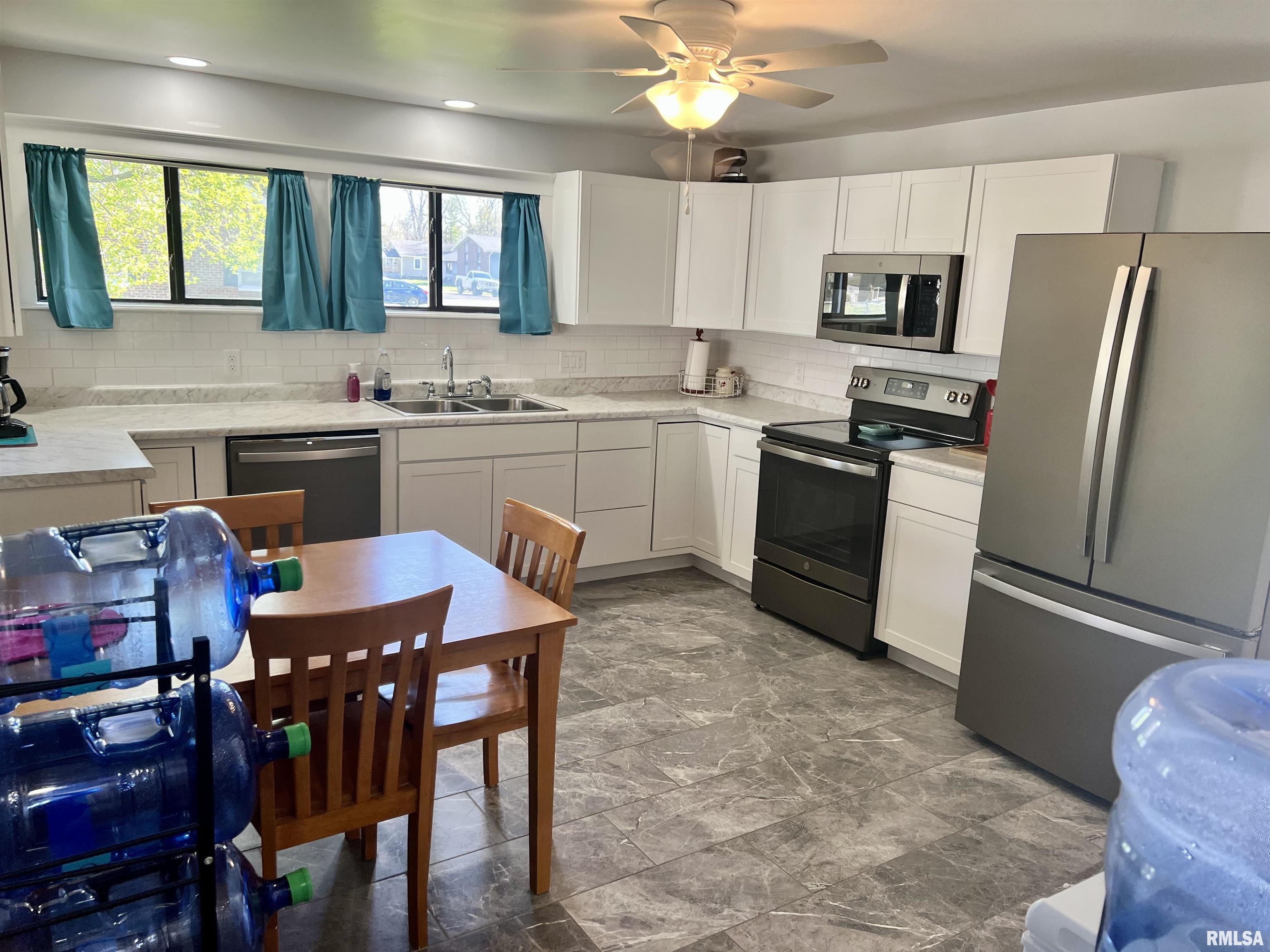 3250 South 1st Street Springfield, IL 62703 - Photo 23 of 46