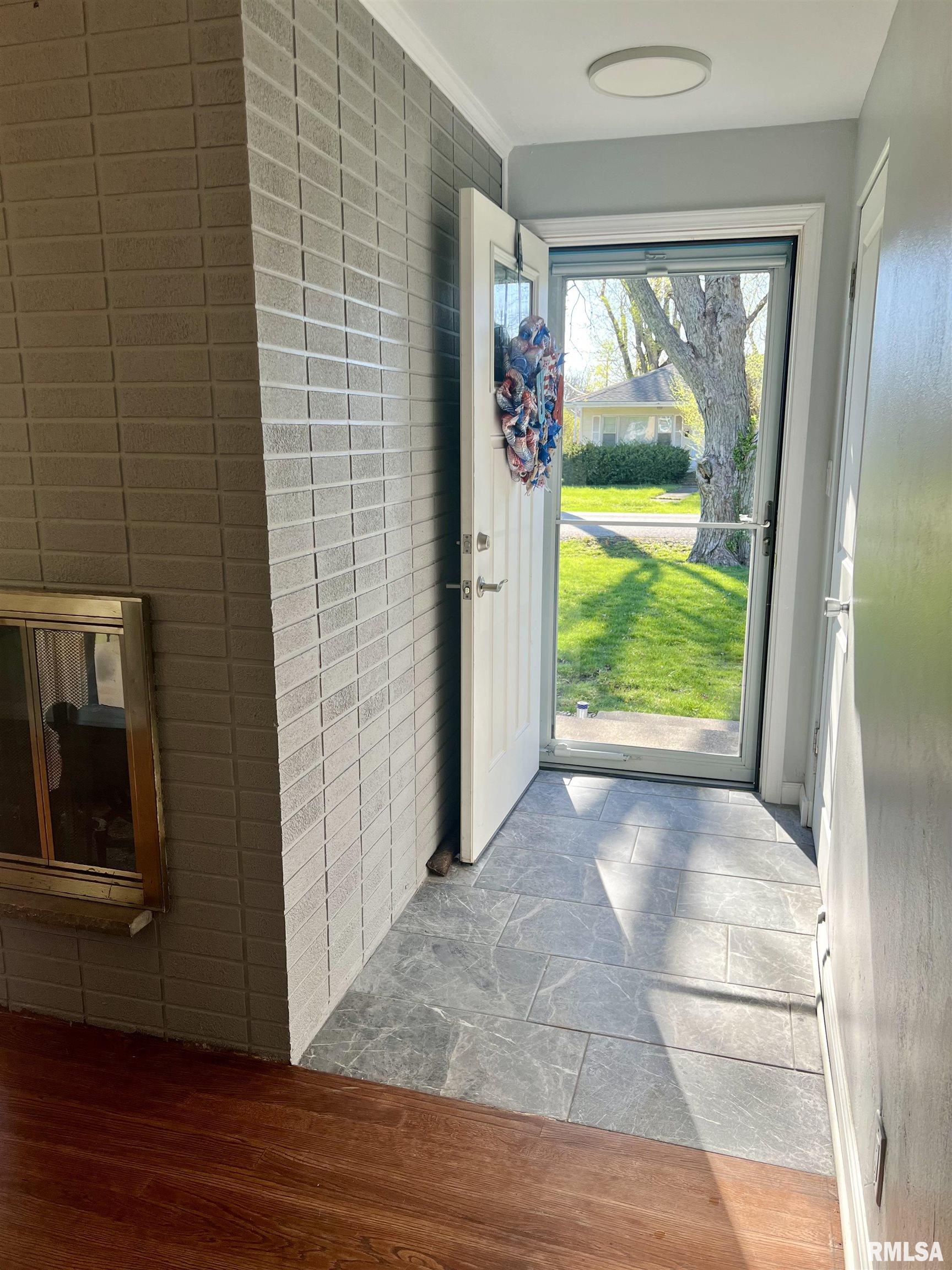 3250 South 1st Street Springfield, IL 62703 - Photo 4 of 46