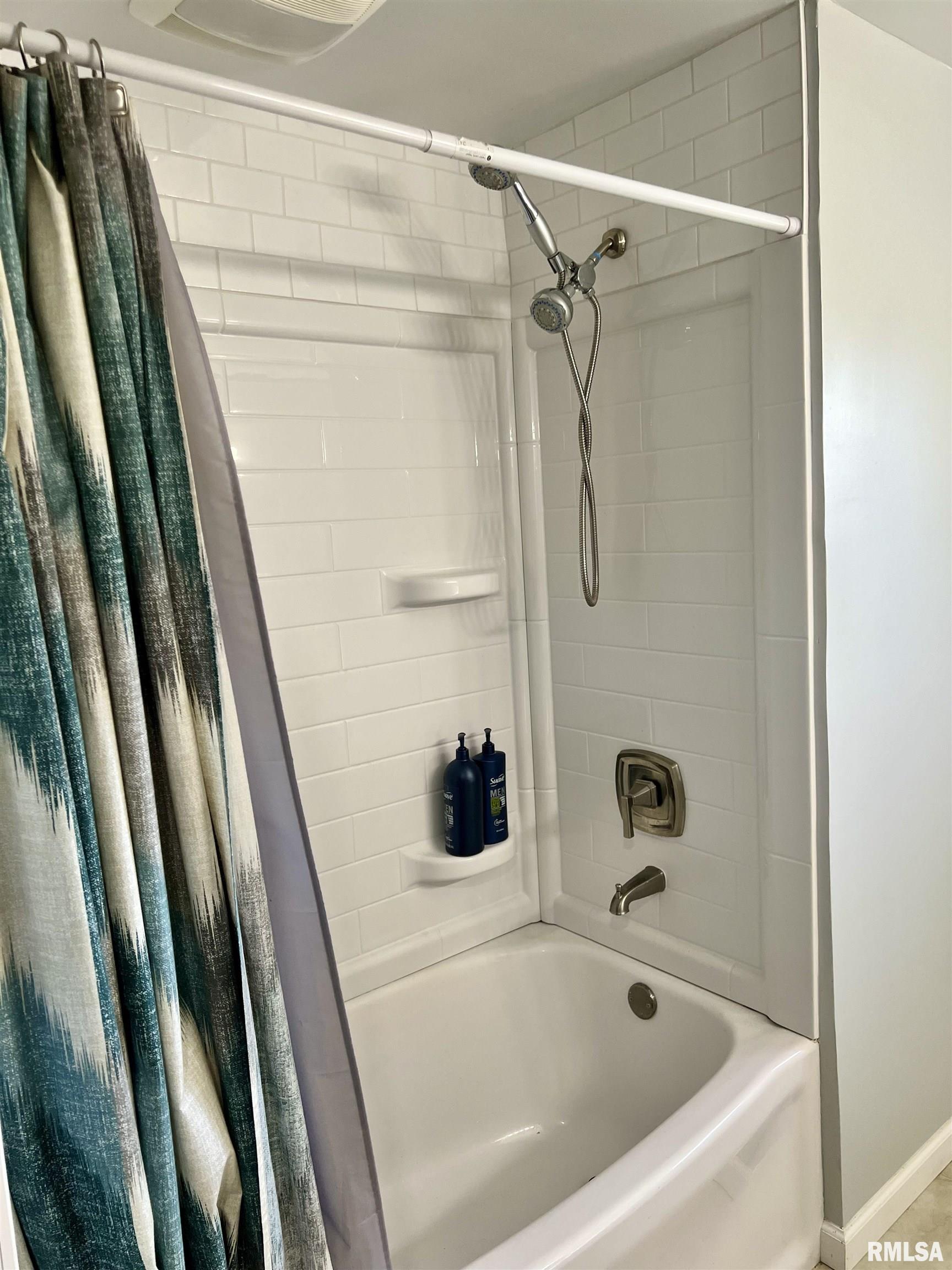 3250 South 1st Street Springfield, IL 62703 - Photo 6 of 46