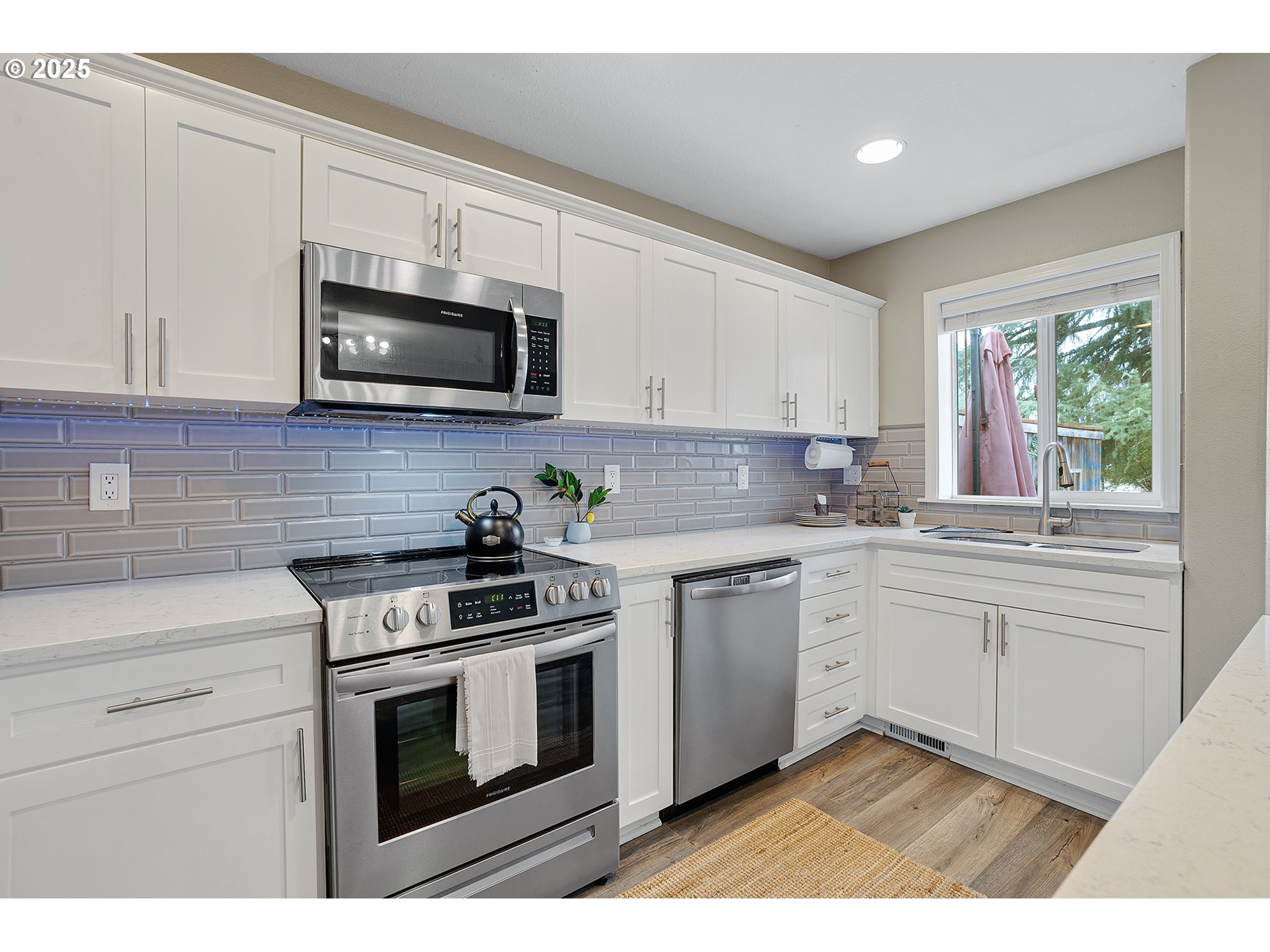 22040 Southwest Grahams Ferry Road, Unit B Tualatin, OR 97062 - Photo 13 of 31