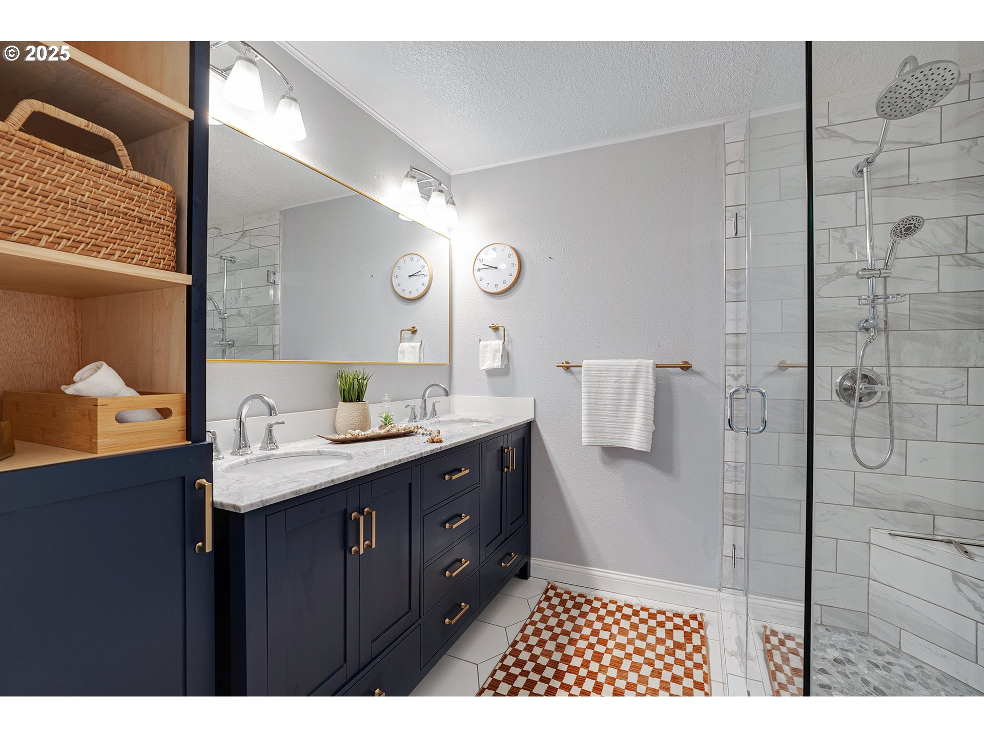 22040 Southwest Grahams Ferry Road, Unit B Tualatin, OR 97062 - Photo 18 of 31 Owner's Suite Bathroom