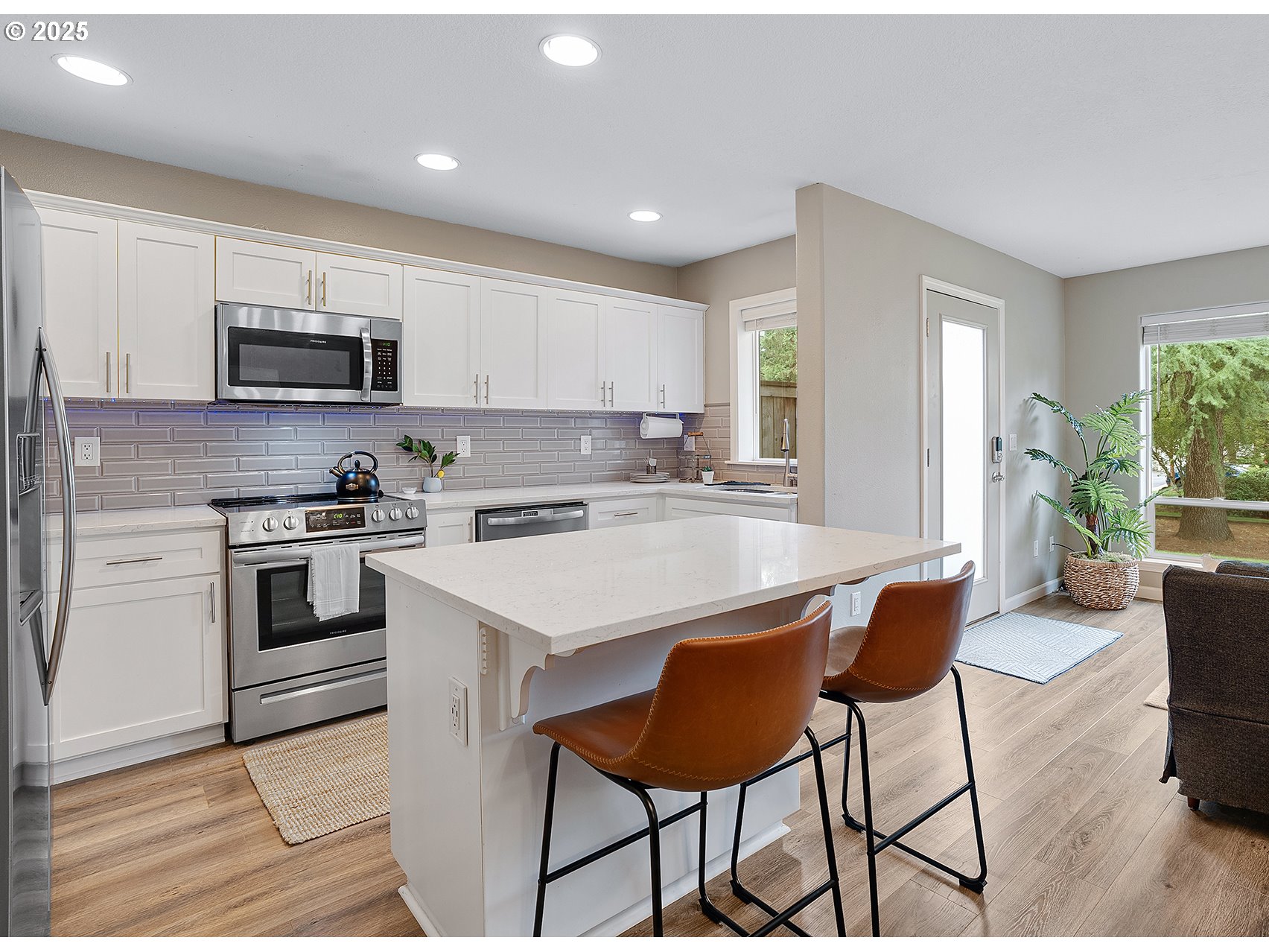 22040 Southwest Grahams Ferry Road, Unit B Tualatin, OR 97062 - Photo 3 of 31