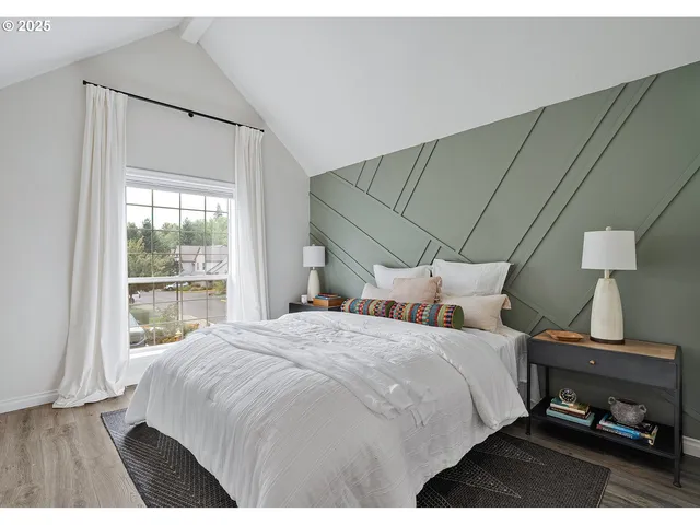 $400,000 | 22040 Southwest Grahams Ferry Road, Unit B, Tualatin, OR 97062