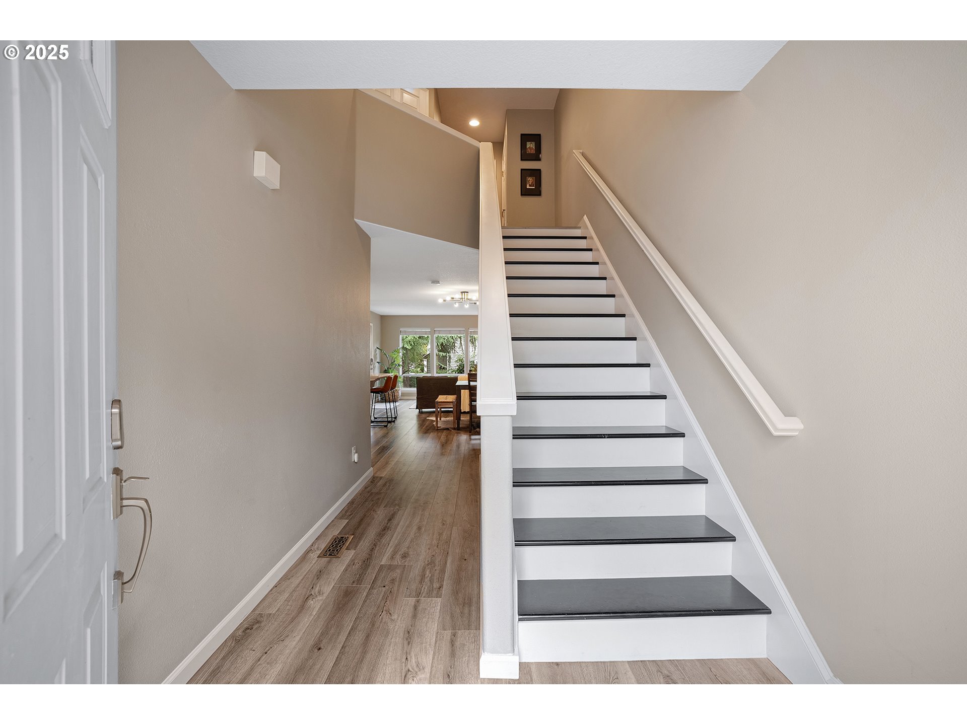 22040 Southwest Grahams Ferry Road, Unit B Tualatin, OR 97062 - Photo 7 of 31