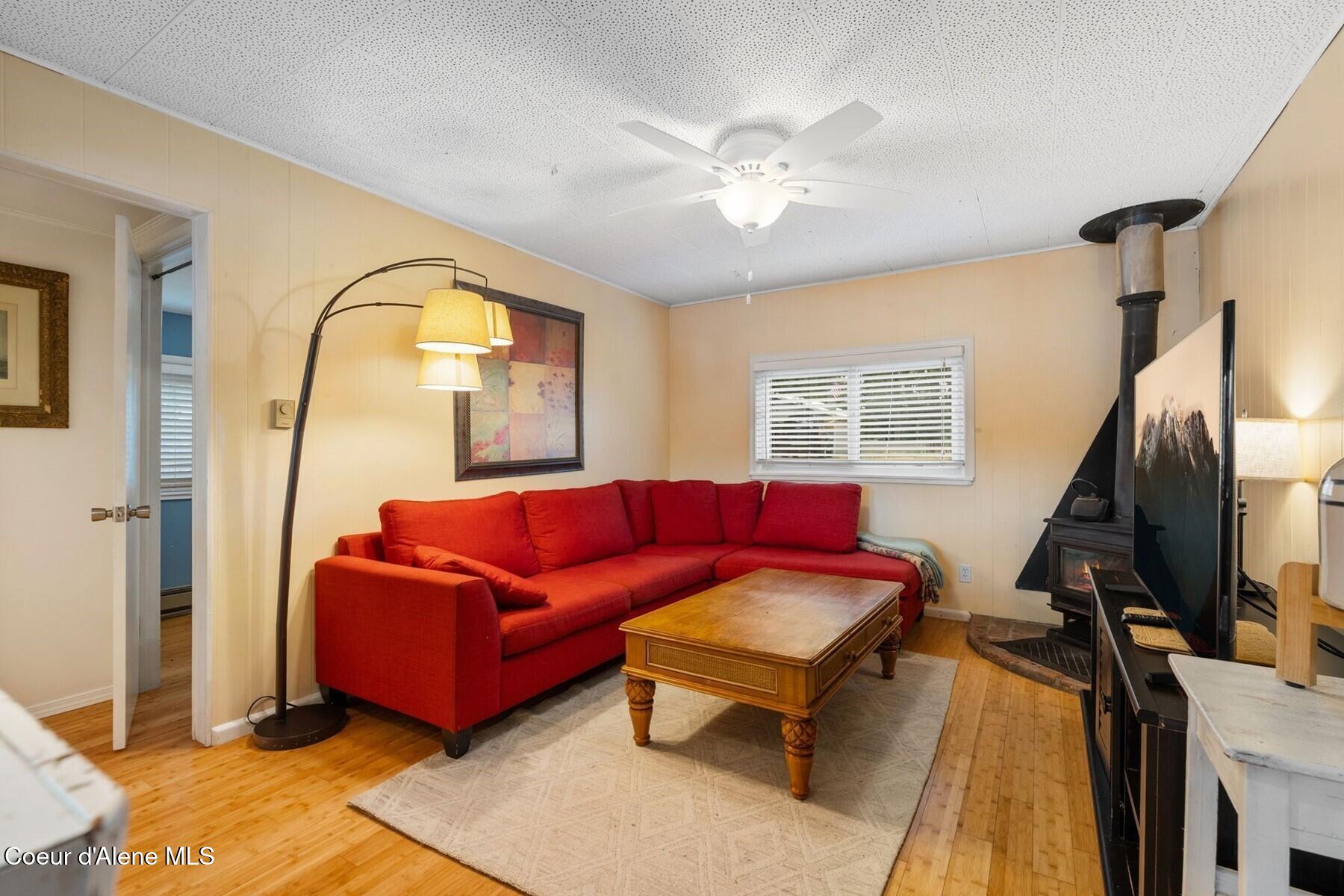 2255 Gypsy Bay Road Sagle, ID 83860 - Photo 22 of 50 Make the popcorn