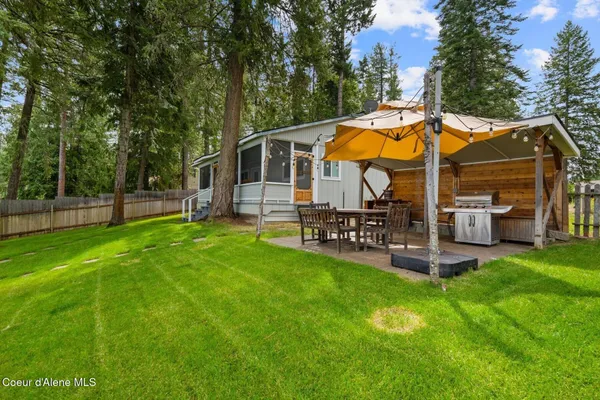 $1,250,000 | 2255 Gypsy Bay Road, Sagle, ID 83860