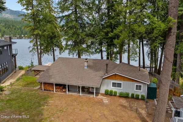 $1,250,000 | 2255 Gypsy Bay Road, Sagle, ID 83860