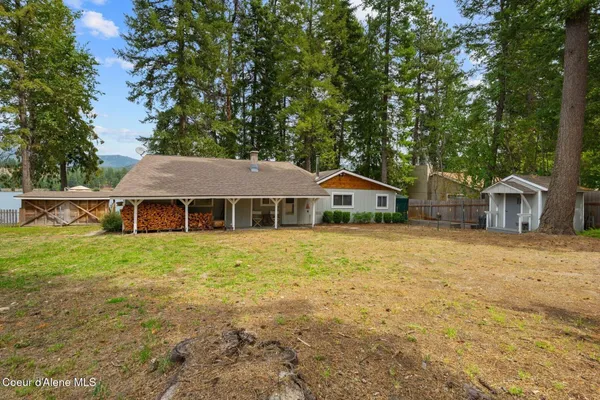 $1,250,000 | 2255 Gypsy Bay Road, Sagle, ID 83860
